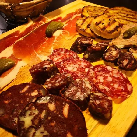 Hotel Le Somail Saint-Pons-de-Thomieres