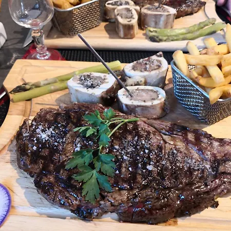 Hotel Le Somail Saint-Pons-de-Thomieres